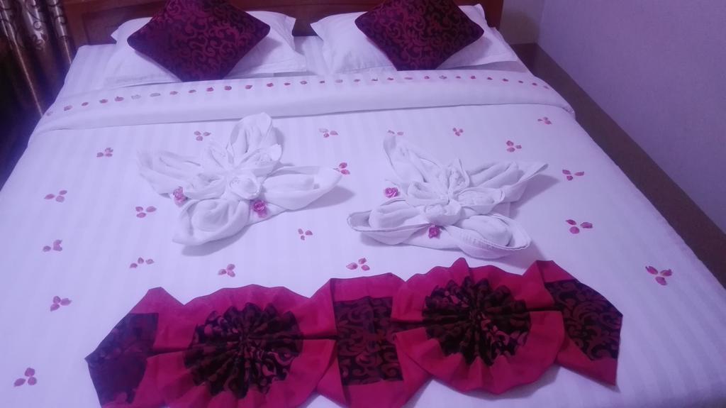 Nice Dream Hotel Mandalay Exterior foto